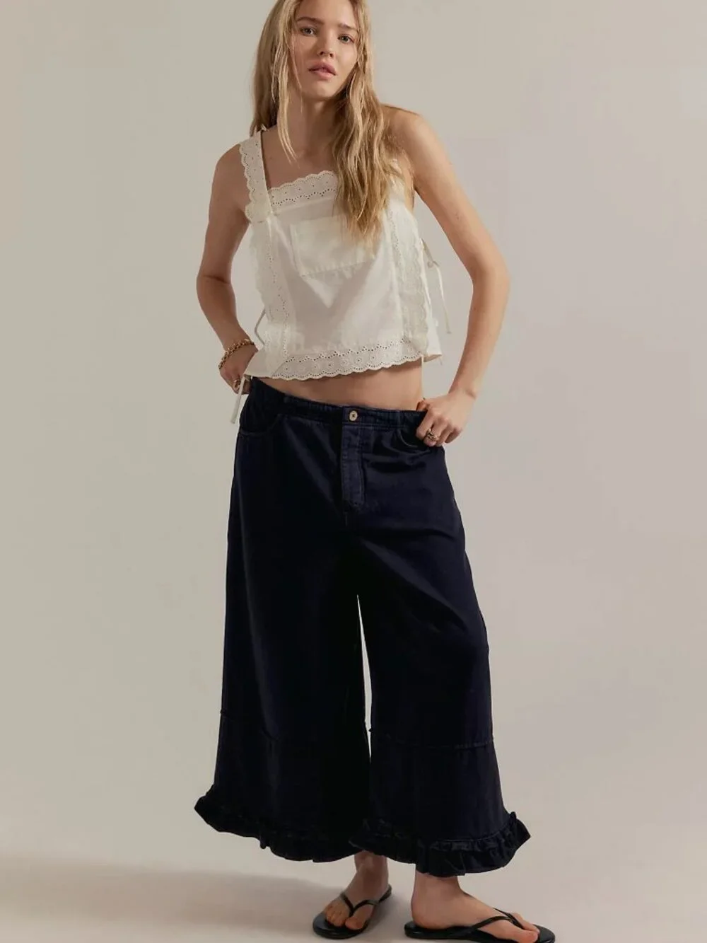 NWOT - Free People - We The Free Love Me Not Bloomer Jean - Black - Sz Large - Picture 1 of 6